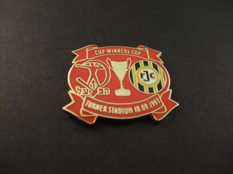 Europacup II voetbal 1997 Hapoel Tel Aviv- Roda JC( Turnerstadion,Beër Sjeva-Israël) rood